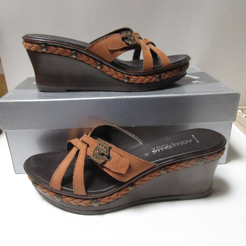 New AQUATALIA Brown Wedges Open Toe Sandals High 7.5 with 3" Heel Braid Buckle